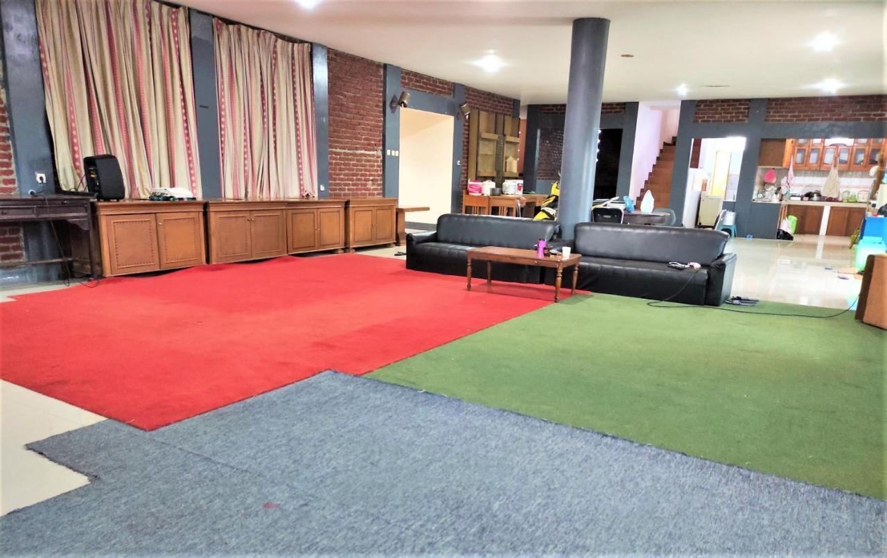 Villa Lembang Bunda Cikareumbi Екстер'єр фото